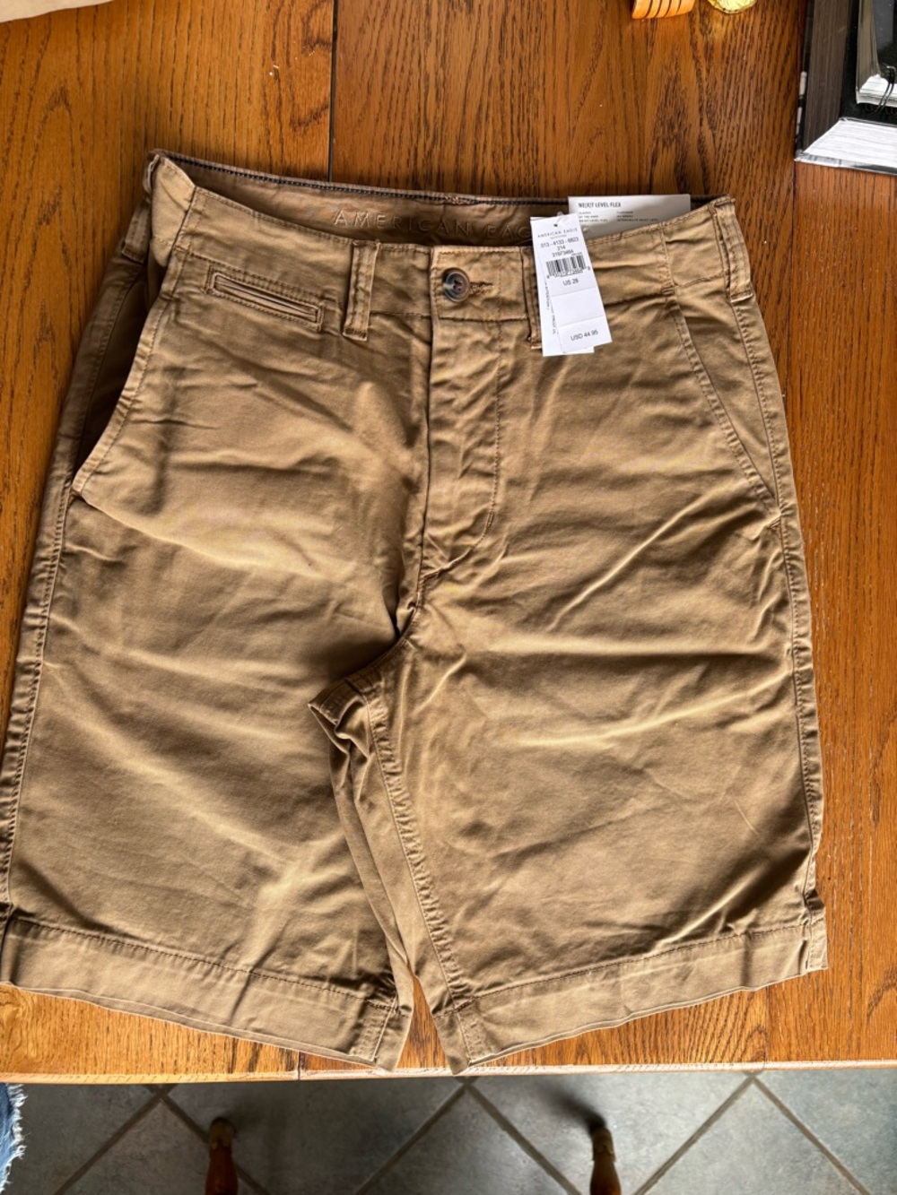 American Eagle Outfitters Men’s Tan Flat Front Chino Shorts